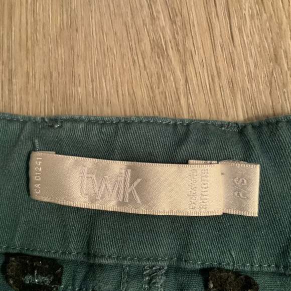 💗3/$15 💗 Simon’s Twik Ladies Size Small Cargo Pants in army green - Picture 3 of 4